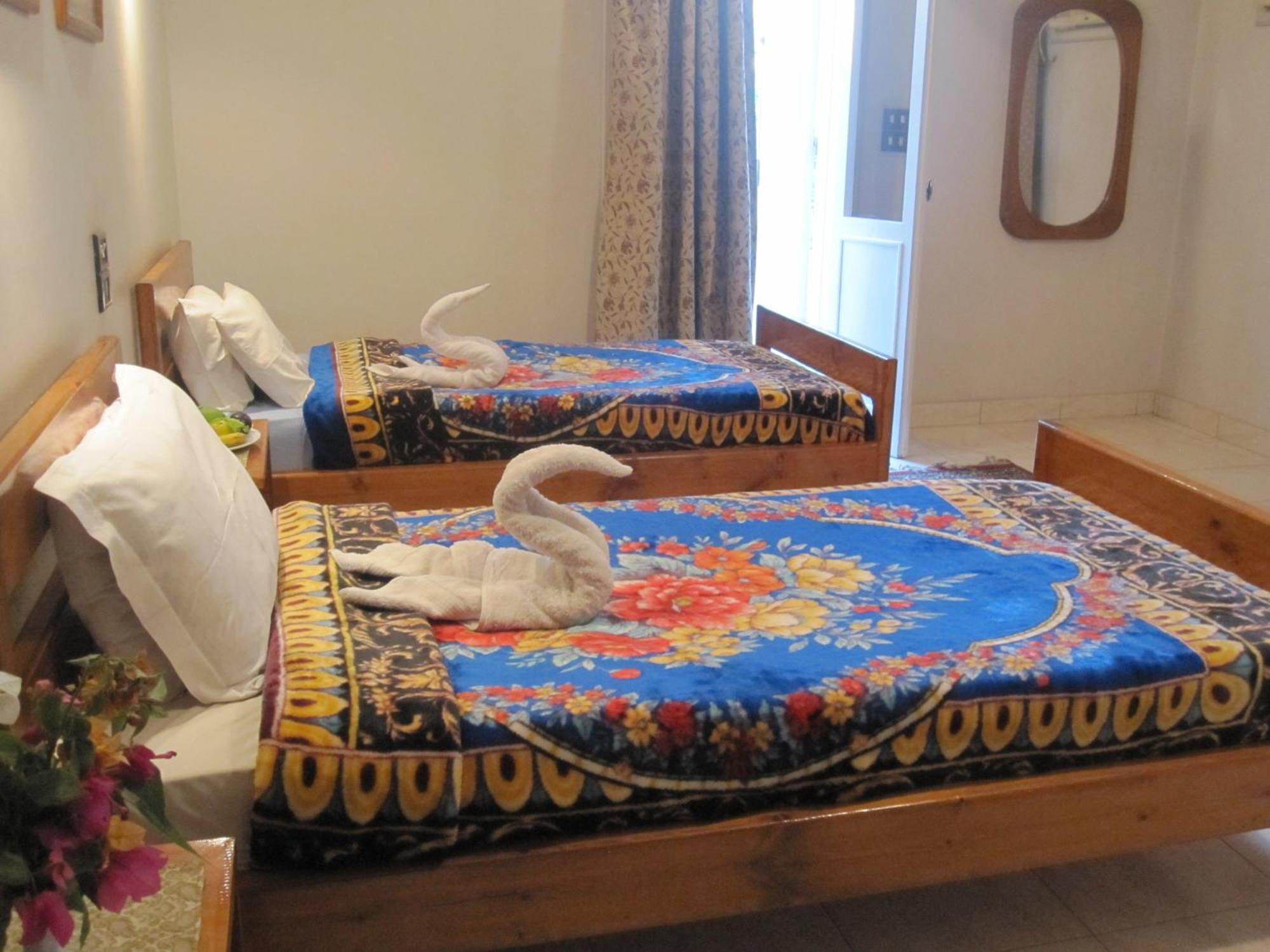 Amon Hotel Λούξορ Δωμάτιο φωτογραφία